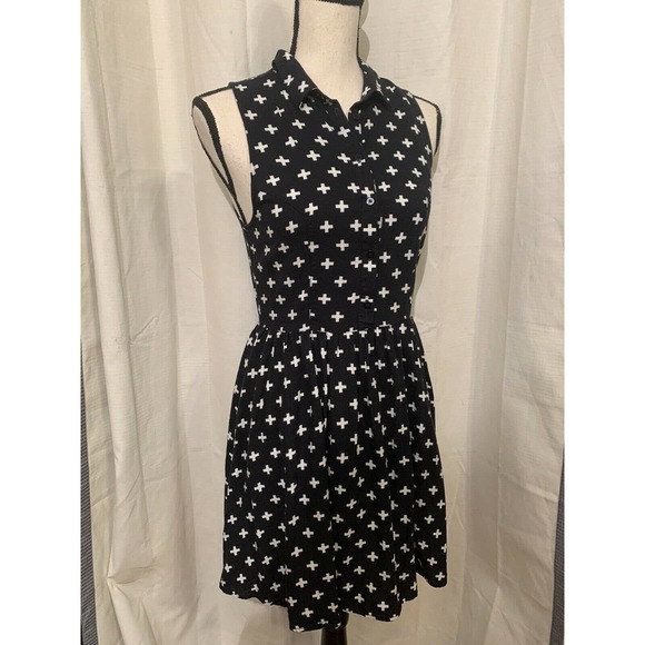 DIVIDED H&M Black Cross Print Dress - Picture 2 of 9